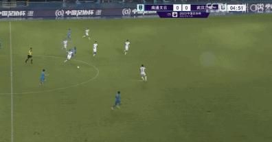 纳维耶决心嫁给与东大帝国经济实力相当的西王国的王位继承人（李钟硕 饰），并努力成为新皇后的故事。