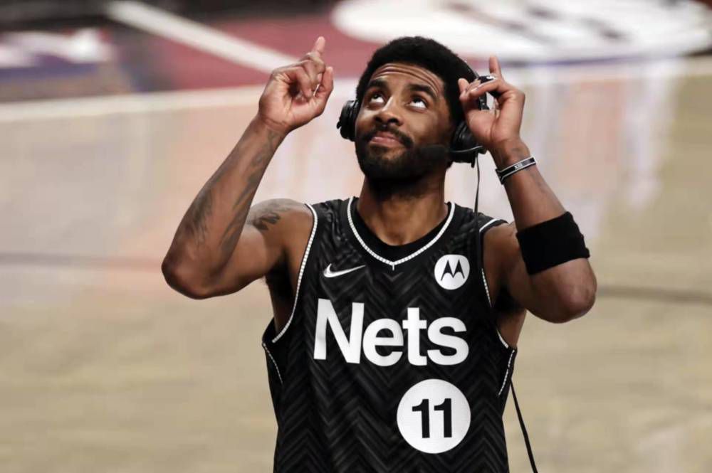 《爱过之后来临的》发布会 李世荣坂口健太郎亮相 2024-09-12 当地时间9月12日，韩国首尔，Coupang Play原创剧集《爱过之后来临的》举行制作发布会，导演文贤盛，携主演李世荣 、坂口健太郎、洪宗玄 、中村安奈出席，两位日本演员在发布会现场也入乡随俗，花 绫濑遥坂口健太郎《今夜，在浪漫剧场》相约共演 2017-05-09 据日本媒体报道，绫濑遥将与坂口健太郎首次合作出演原创爱情电影《今夜，在浪漫剧场》。