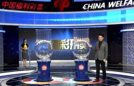 公映前夕，史迪奇与“七宝”梦幻联动，完成“中国独家惊喜首次同框”。